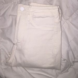 ❌ SOLD ❌ White high waisted h&m jeans