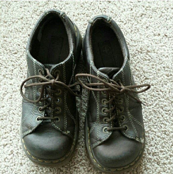 Dr martens size 8! - Picture 2 of 4