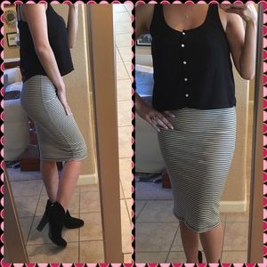 Black & White Stripe Ribbed Knit bodycon skirt