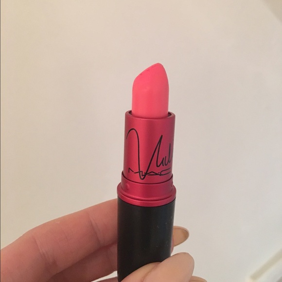 MAC Viva Glam Nicki