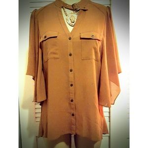 SALE🚨Camel Blouse 🌰