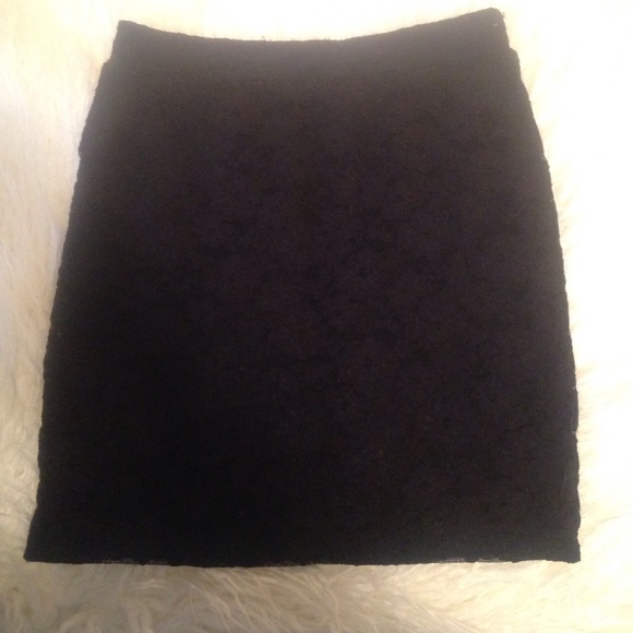 Floral Lace Body Con Skirt