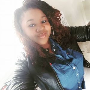 Meet your Posher, Rhea