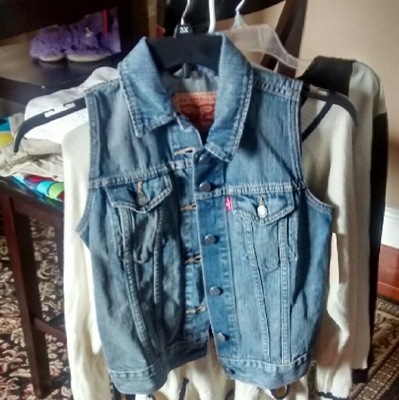 Levis jean jacket