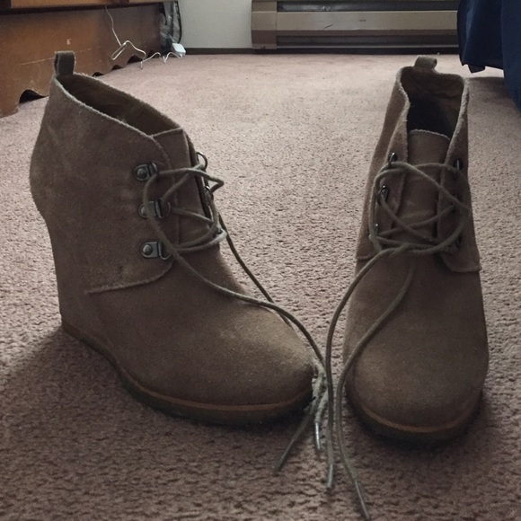 Taupe Steve Madden Booties