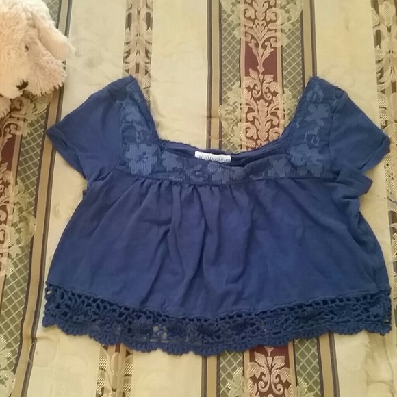 Crop top