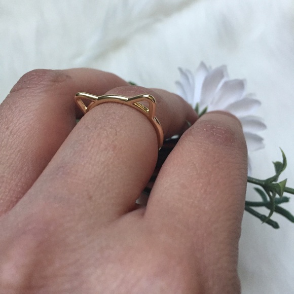 Gold tone kitty ears ring - Picture 2 of 3