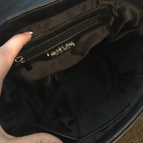 Purse - Picture 3 of 3