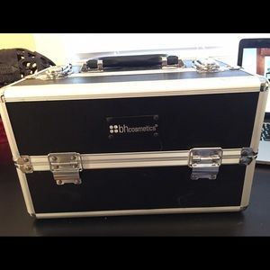 BH Cosmetics Train Case