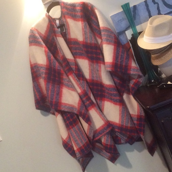 Urban Outfitters Wool & Alpaca Open Poncho Blanket - Picture 2 of 4