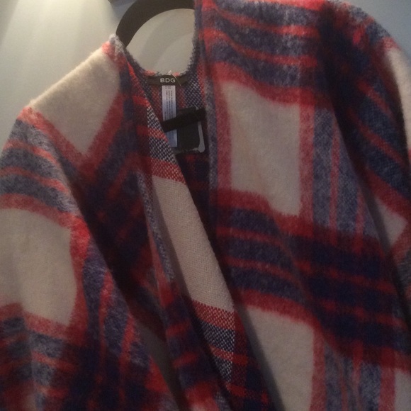 Urban Outfitters Wool & Alpaca Open Poncho Blanket - Picture 3 of 4