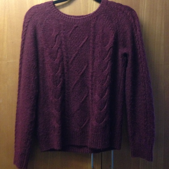 Maroon cable knit crew neck sweater H&M