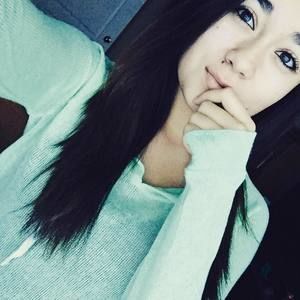 Meet your Posher, Isabella