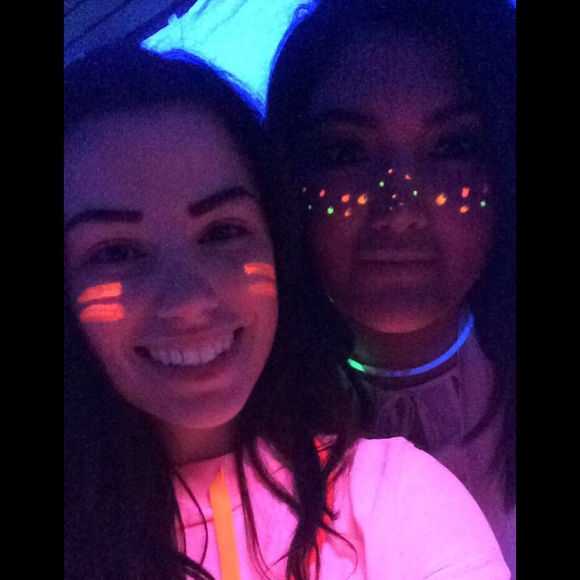 Meet your Posher, Savannah - Picture 2 of 3