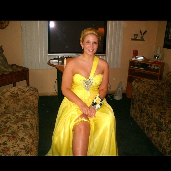 Night Moves prom dress