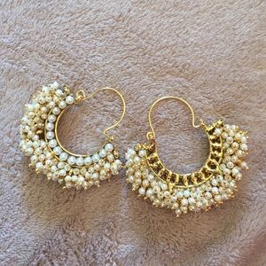 • Pearl golden crescent earrings •