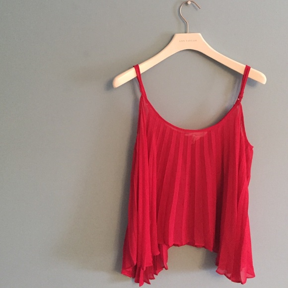 BCBG hot pink pleated tank top - Picture 2 of 4