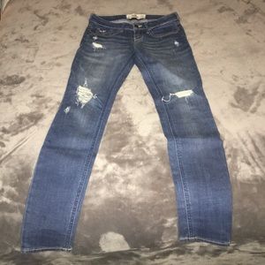 Hollister ripped skinny jeans