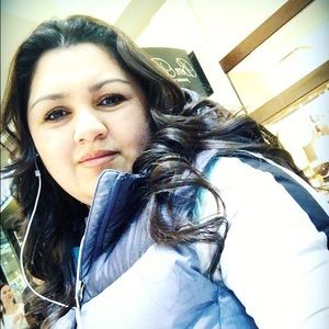 Meet your Posher, Angelica