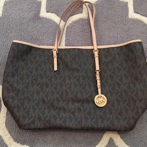 Micheal Kors Monogram Tote