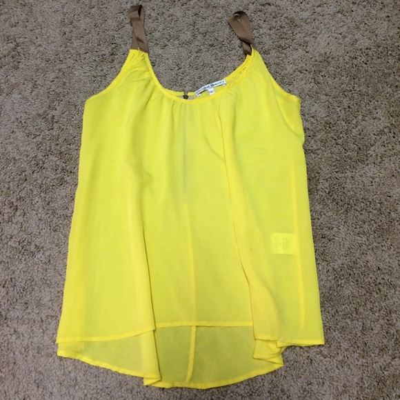 Bright yellow zipper high low tank xs