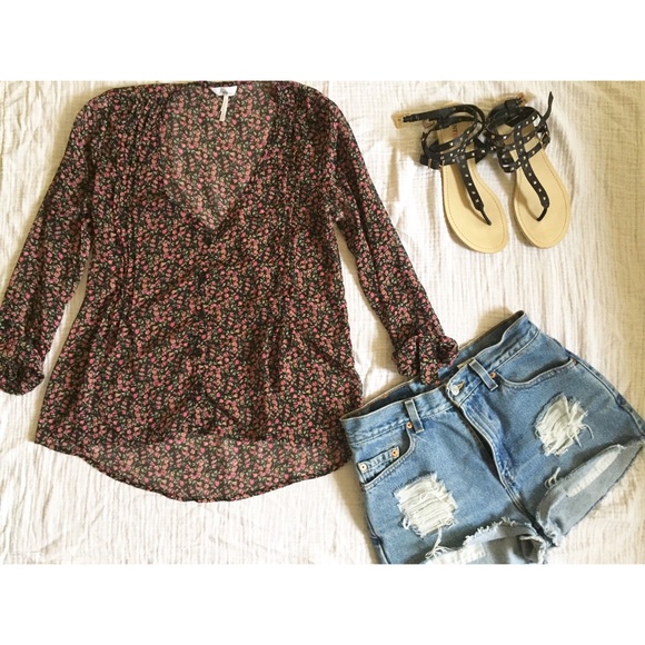 Pacsun (Kirra) Floral Top - Picture 1 of 4