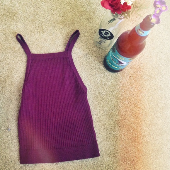 Ribbed cage maroon crop top