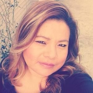 Meet your Posher, Elvia