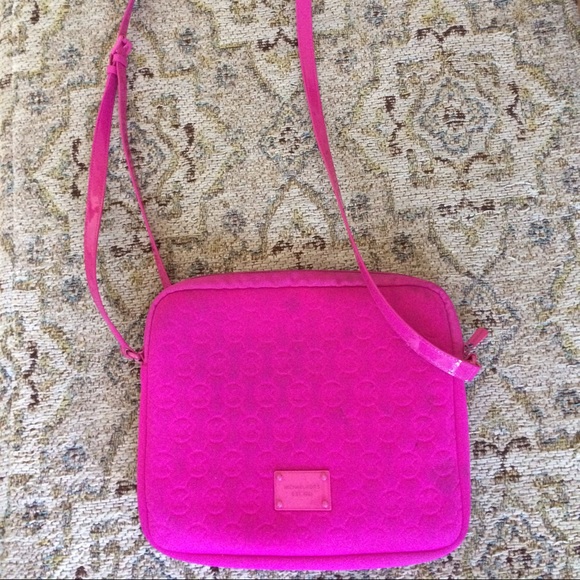 Michael Kors fuchsia cross Body bag