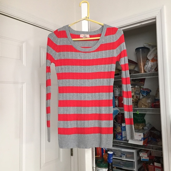 Sweater - Picture 1 of 1