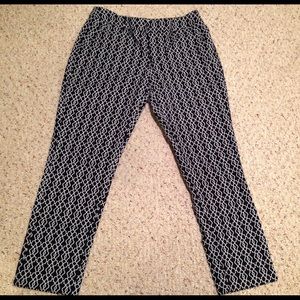 Black and white patterned Merona ankle-pants