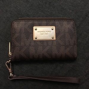 Michael Kors wristlet wallet