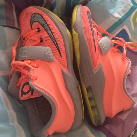 Iss - Picture 1 of 3