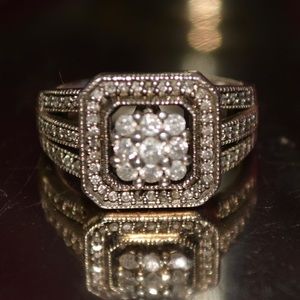 Diamond ring. Silver. 1/2 Carat Total Weight!