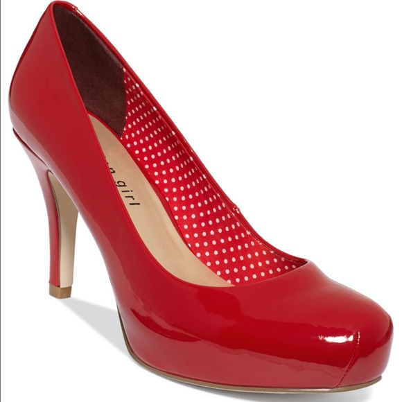 Maiden Girl red pump