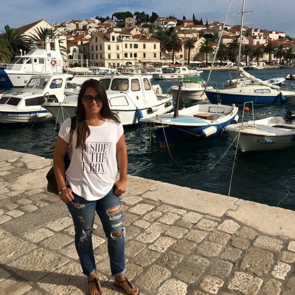 Meet your Posher, Veronica - Picture 1 of 1