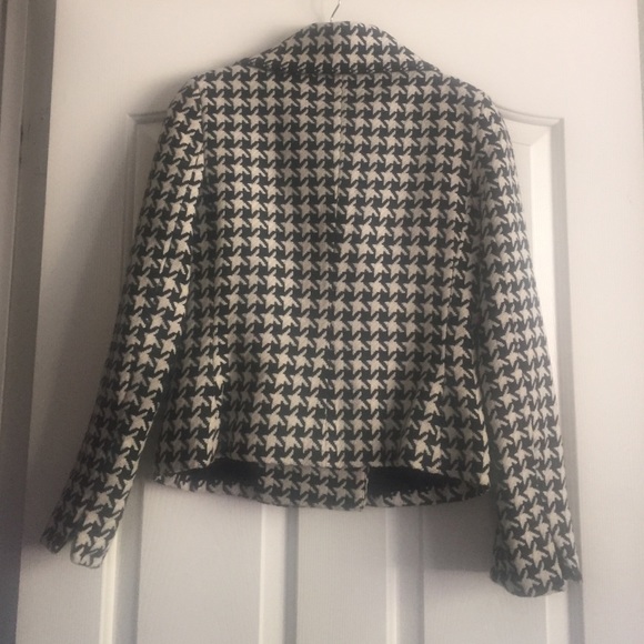 Talbots Houndstooth jacket Size 4. - Picture 2 of 4
