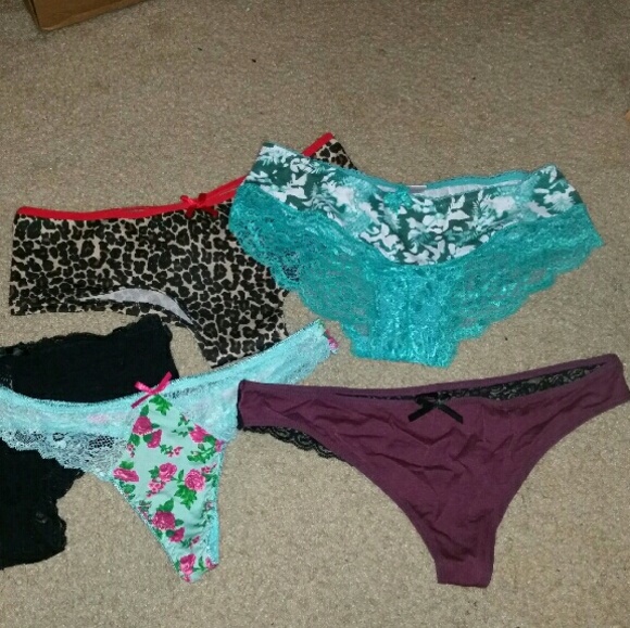 WETSEAL BUNDLE