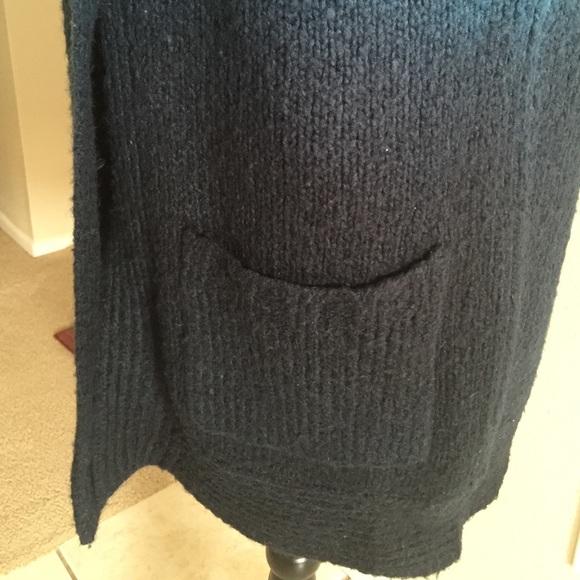 Sweater - Picture 2 of 4