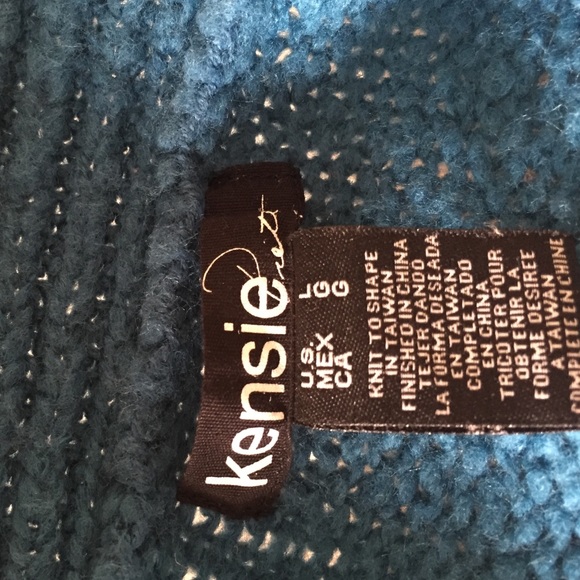 Sweater - Picture 4 of 4