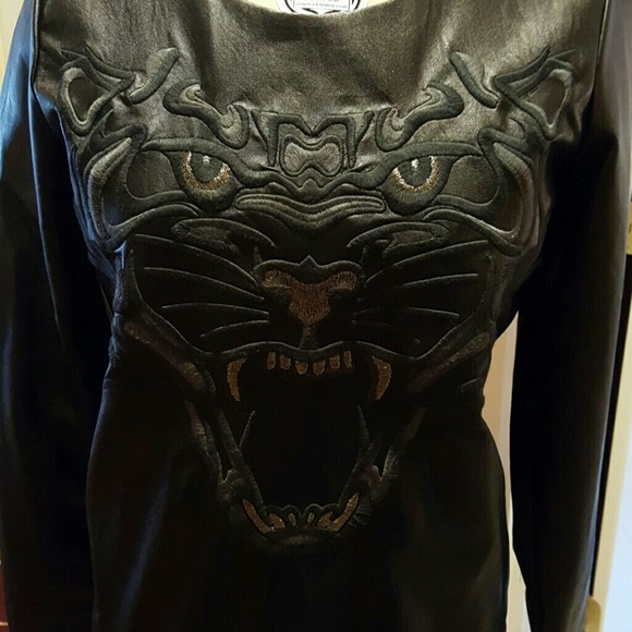 Sweater - Picture 2 of 3