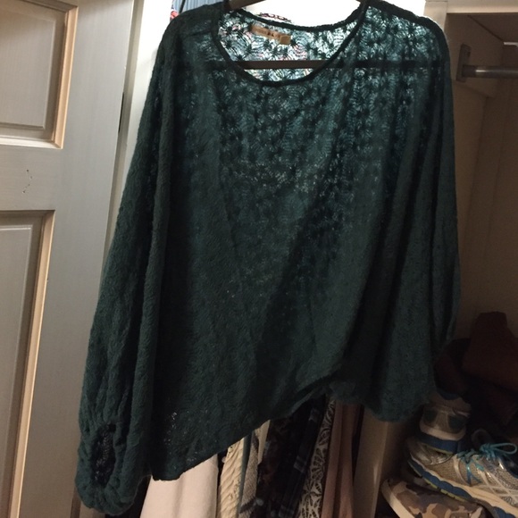 Sweater-poncho - Picture 2 of 2