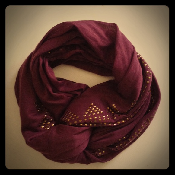 Accessories - 🦄PRICE DROP🦄 Infinity scarf with details