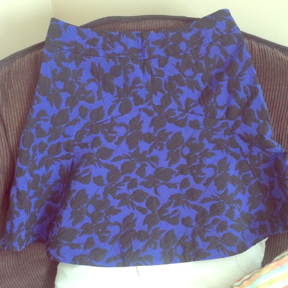 Express floral skirt