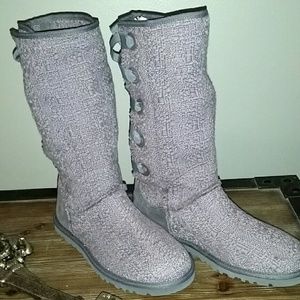 Gray NWOT UGG Heirloom Boots