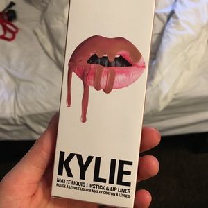 Kylie lip kit dolce k (lipstick only)