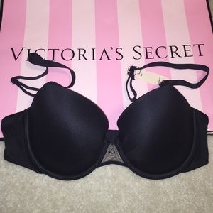 Brand New Victoria's Secret Fabulous Bra!