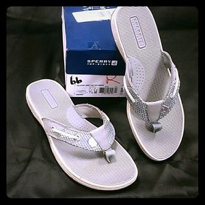 Sperry sandals