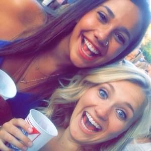 Meet your Posher, Lauren