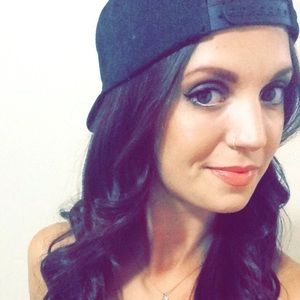 Meet your Posher, Leah